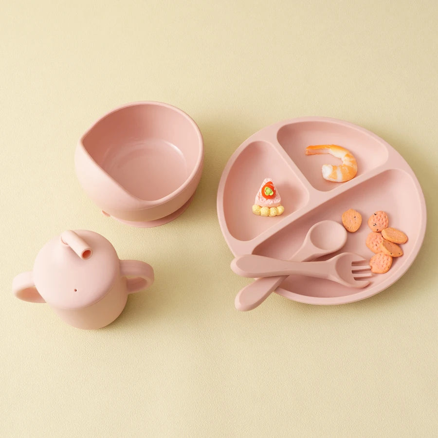 New BPA Free Silicone Baby Feeding Set Sucker Bowl Dinning Dishes Plate Straw Cup Spoon Forks For Kids