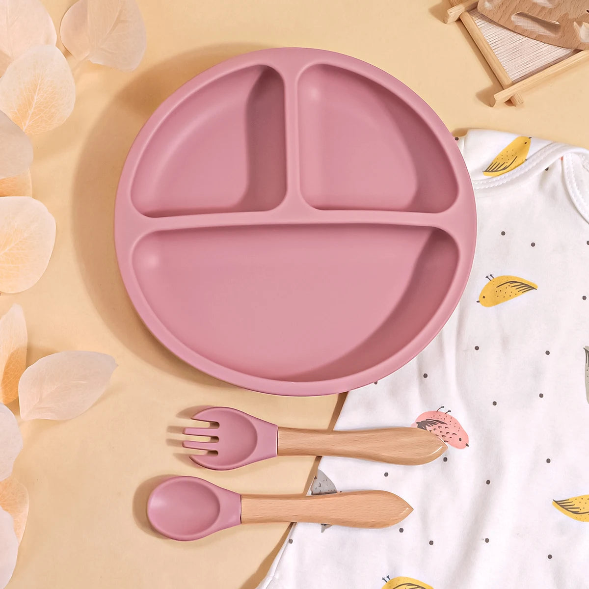 3PCS Silicone Baby Feeding Set BPA Free Suction Bowl Divided Plate Spoon Fork Silicone Bibs Children Tablewar